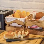 Magtár Alojamento de Acomodação e Pequeno-almoço 3*